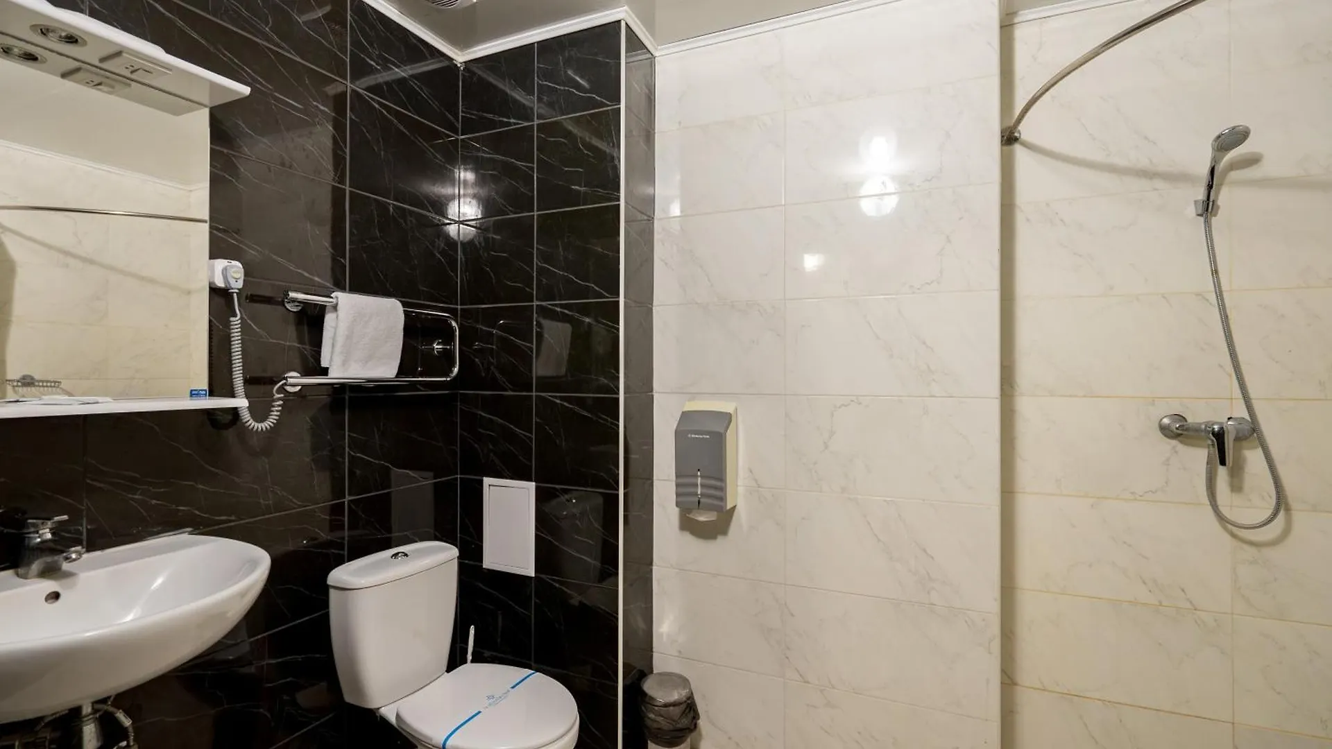 Congress Hotel Verhovina Petropavlovskaya Borshchagovka
